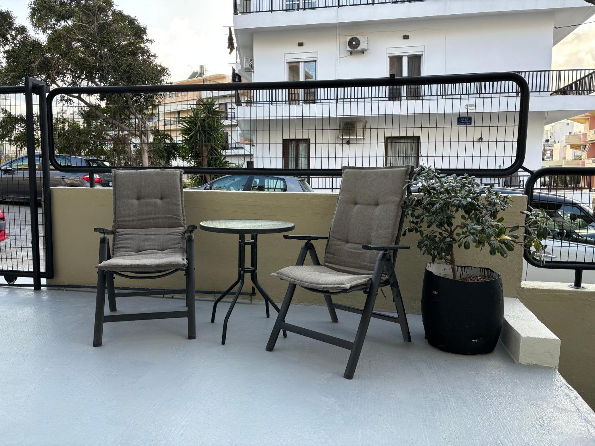 Industrial Loft Comfort Living Heraklion  Ngoại thất bức ảnh